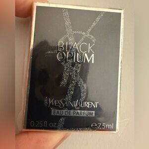 Yves Saint Laurent Black Opium Spray